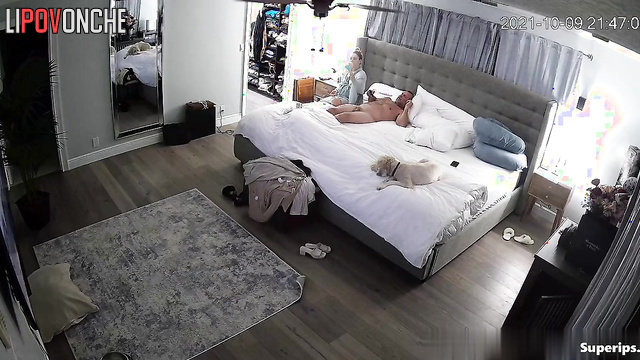 Private hidden camera video: Pregnant wife grooms her naked husband's face