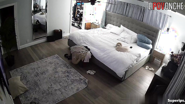 Private hidden camera video: Pregnant wife grooms her naked husband's face