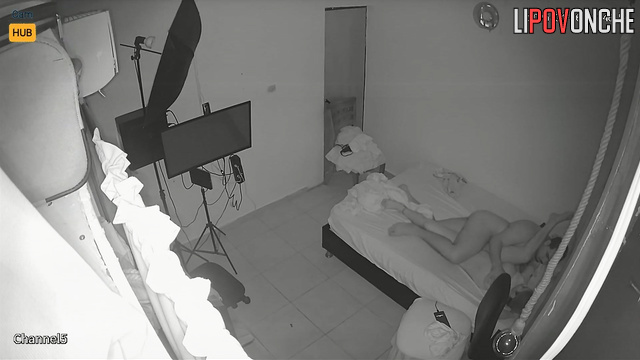 After the sex show, the horny boyfriend fucked his Colombian girlfriend