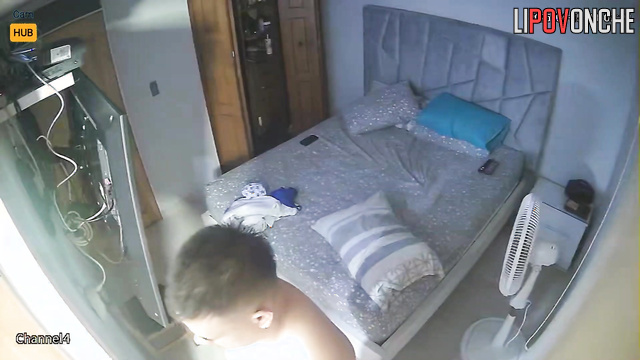 Naked couple having long and awesome oral sex right now