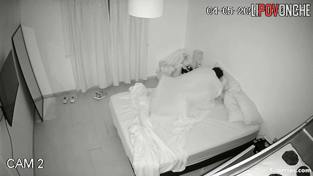 She rode his cock and kissed passionately, bedroom video