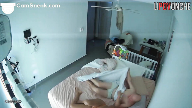 Interracial home tape - bald guy and his exotic lady