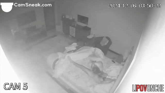 Young woman adores when he fucks her fast, night video
