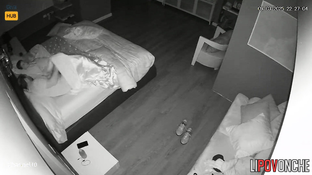 He loves the taste of her perfect pussy, night video
