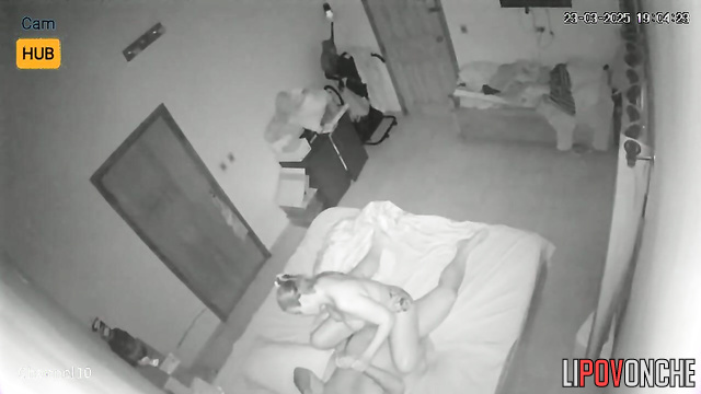 Chubby guy with small penis fucking his girlfriend
