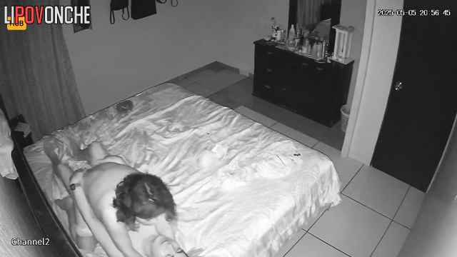 A chubby Latina seduced her older employee and sat on his cock