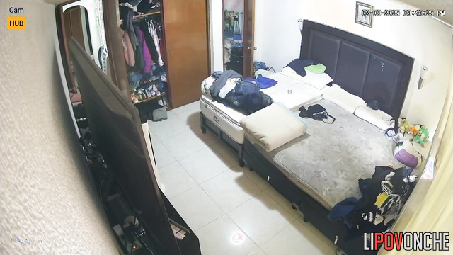 Girlfriend and boyfriend fucking hot when they are alone at home