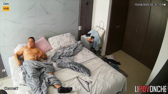 It seems, he cumed inside her pussy, bedroom video