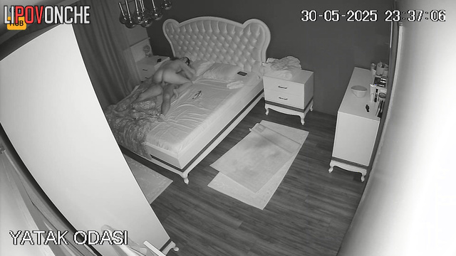 They kissing and fucking passionately in the night