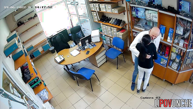Doctor got too horny next to such pretty patient (passionate kiss)