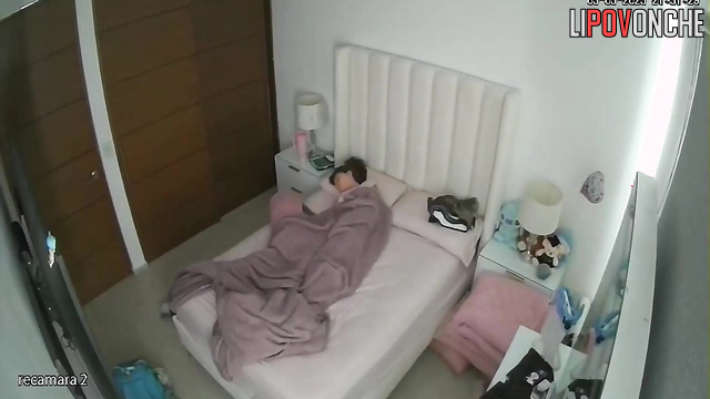 Bored teen decided to masturbate after college, look