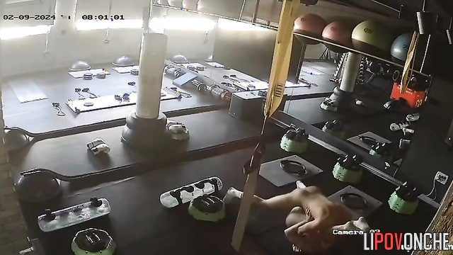 Gym camera fixed how trainer fucked his slutty client