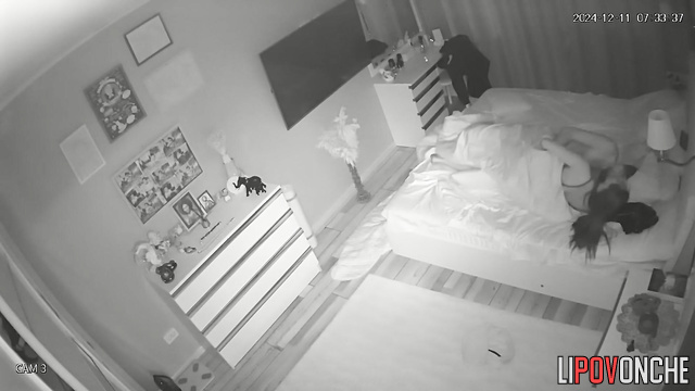 A woke bearded boyfriend gave his girlfriend a hardcore sex marathon