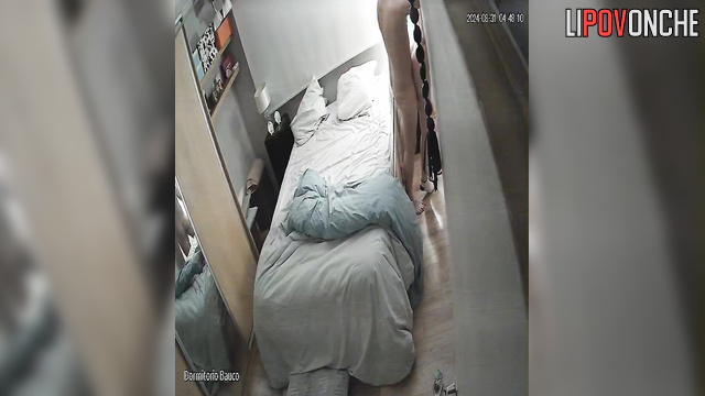 A young married couple decided to actively have sex standing up