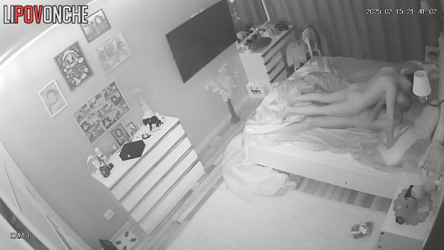 Bearded boyfriend and gorgeous brunette have oral sex in 69 position