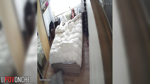 Redheaded cutie brought herself to a vivid orgasm watching porn on her phone