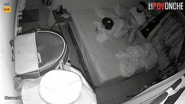 Bearded daddy fucked his chubby Mexican wife in her big butt