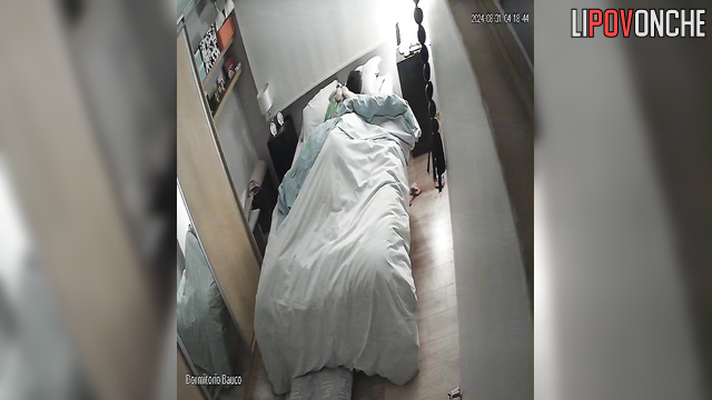 Skinny redheaded wife got her evening dose of intense fucking