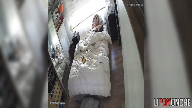 While no one is around redheaded cutie orgasms while watching porno