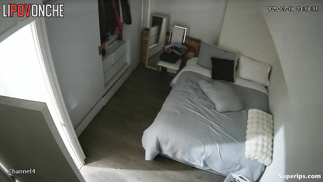 They are lovers of the 69 position - night hidden cam