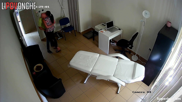 Colleagues is going to fuck right on the massage couch