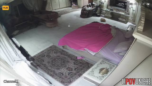 Passionate sex in egyptian hotel (hidden camera), look