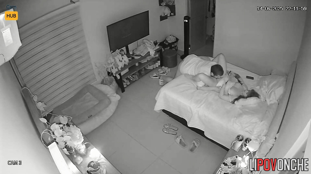 He loves when she cumes on his tongue, bedroom video