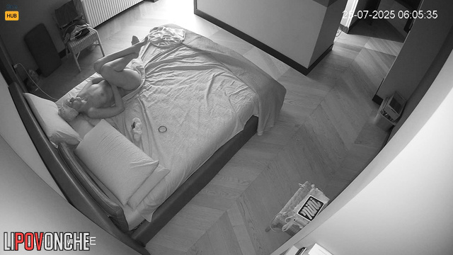 Naked milf making exercises in her bed (solo spy cam)