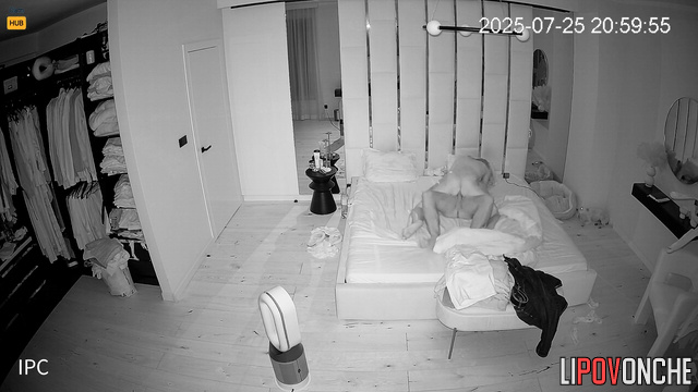 Skinny girlfriend is so energy in sex (hidden cam)