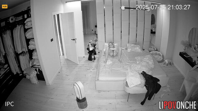Skinny girlfriend is so energy in sex (hidden cam)