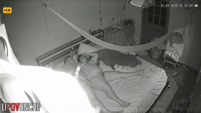 Fat people enjoys sex, unaware that the camera sees everything