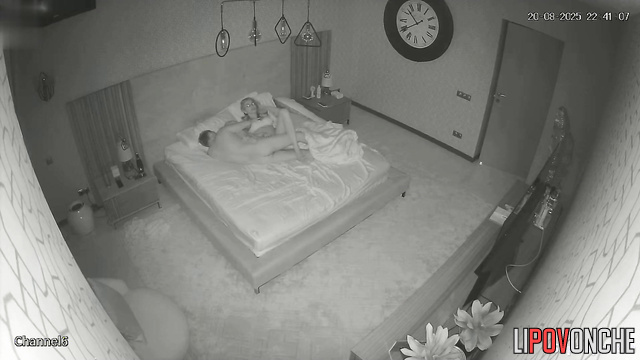 Fuck before sleep is their evening routine, secret cam