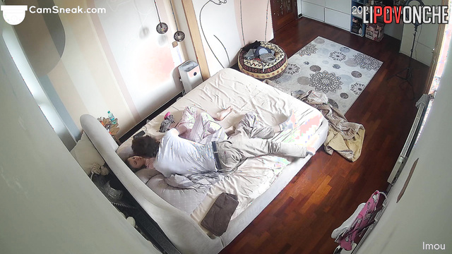 Slim teens enjoying light petting on the bed (morning meeting)