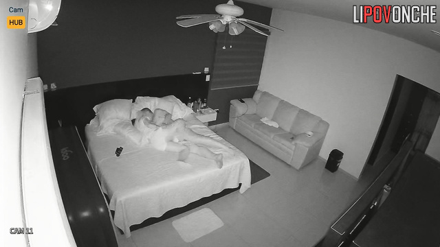 A temperamental Mexican girl gives her horny husband a gorgeous blowjob
