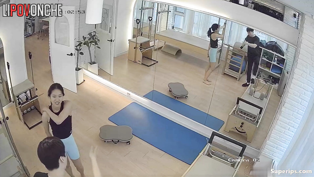Look how her medical therapy is going / public cam