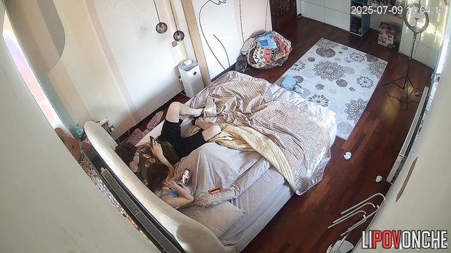 Teens enjoying gentle 69 after school (their first time)