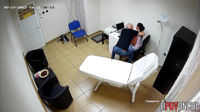 Passionate kissing in the closed beauty salon, look