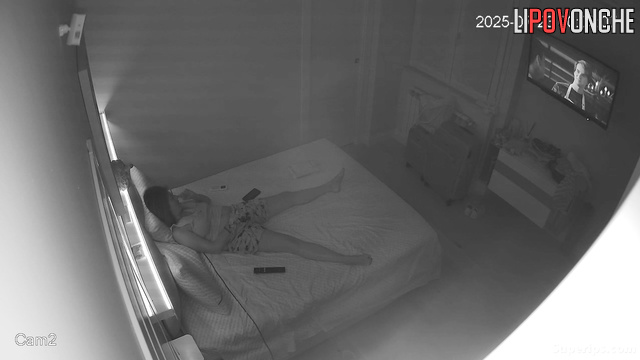 Milf masturbated to sexy turkish actor, solo video