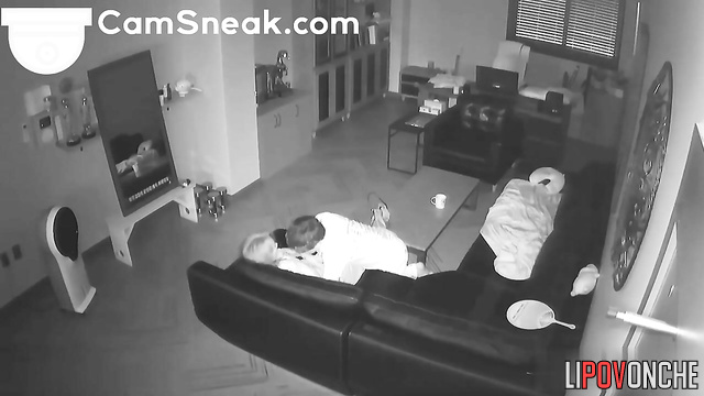 They can enjoy each other for hours (asian couple)