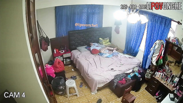 Mom with small tits dressing in the small room