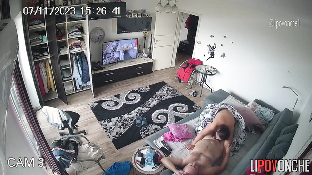That was the couple's first sex (living room hidden video)