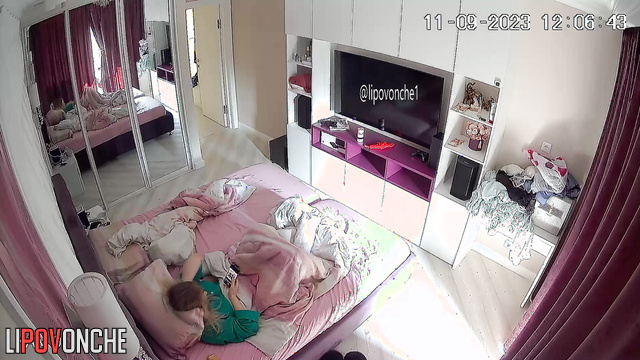 Quick sex before their work (great hidden camera view)
