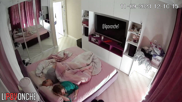 Quick sex before their work (great hidden camera view)