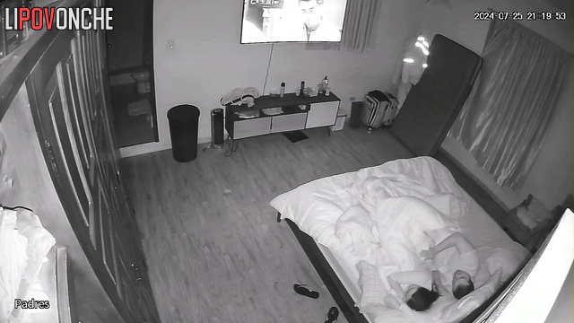 Sex of this mature couple started under the blanked and see how it continued