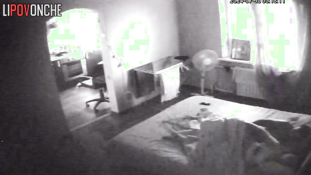 Couple decided to have a quick fuck before their work