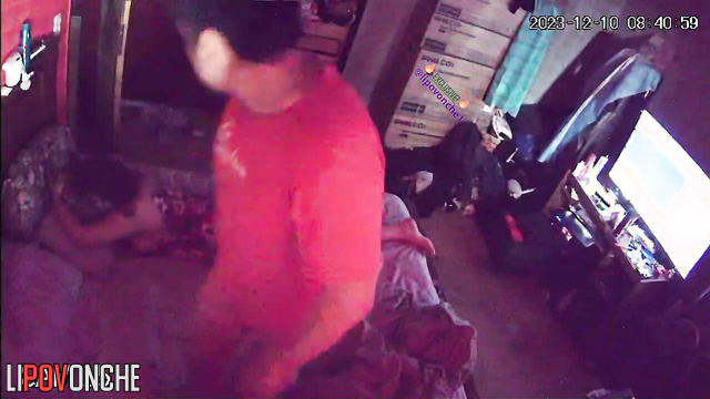 Guy licking clit of his sleeping girlfriend under the blanket