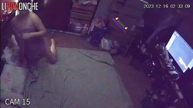 Dormmate jerking off on sleepy busty bitch and having fun