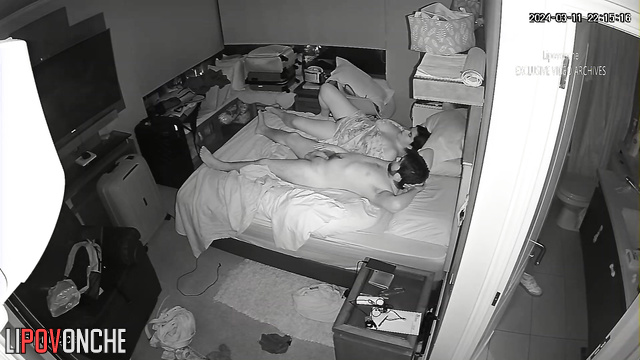 Man cums inside long-haired brunette after jerking her off