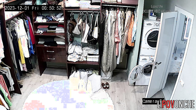 Someone fixed a cam in her huge wardrobe (it is a real problem)