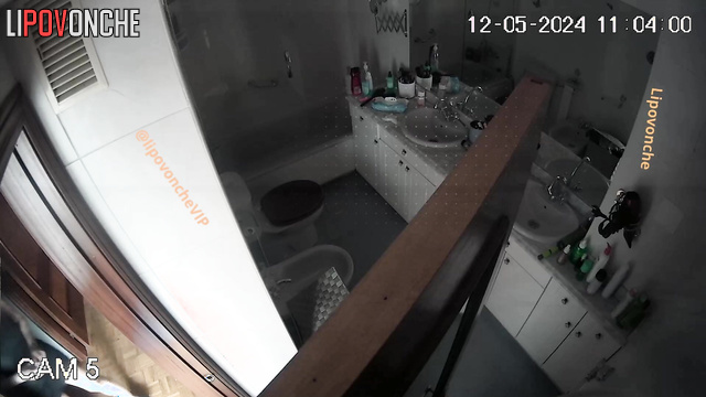 Pretty brunette peeing after passionate sex right now